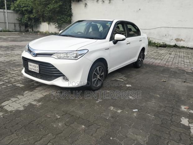 Toyota Axio 2017 White