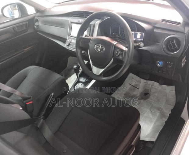 Toyota Corolla Fielder 1.5 Hybrid FWD 2021 White