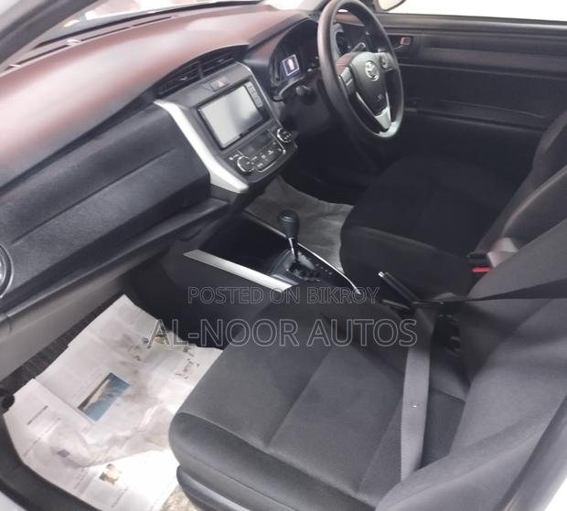 Toyota Corolla Fielder 1.5 Hybrid FWD 2021 White
