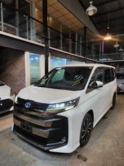 Toyota Noah 2022 Pearl for sale