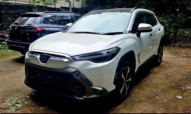 Toyota Corolla Cross LE AWD 2023 Pearl