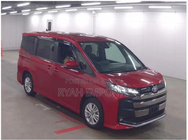 Toyota Noah 2023 Red