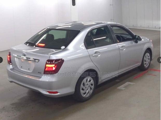 Toyota Axio 2023 Silver