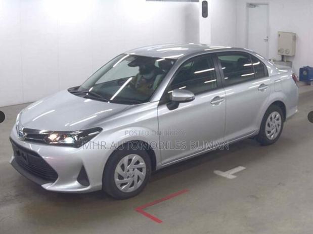 Toyota Axio 2023 Silver