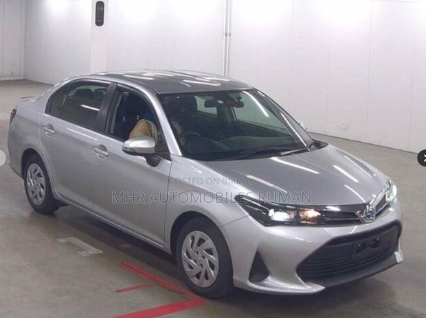 Toyota Axio 2023 Silver