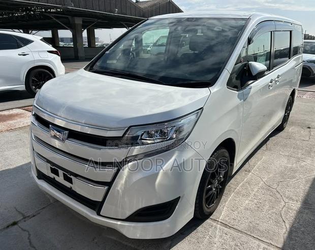 Toyota Noah 1.8 FWD Hybrid (7 Seater) 2021 Pearl