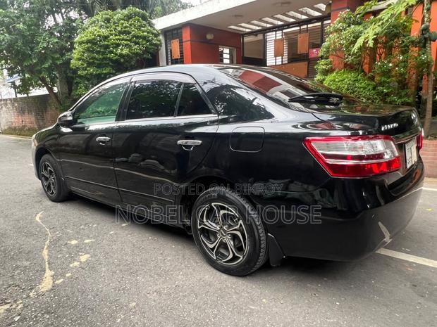 Toyota Premio 2011 Black
