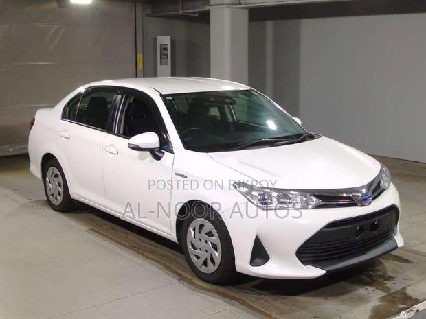 Toyota Axio 2021 White