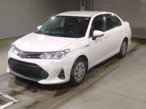 Toyota Axio 2021 White