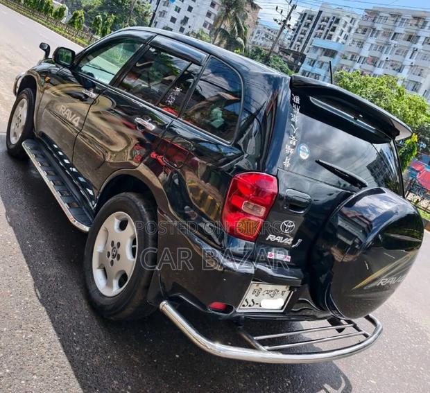 Toyota RAV4 Automatic 2002 Black