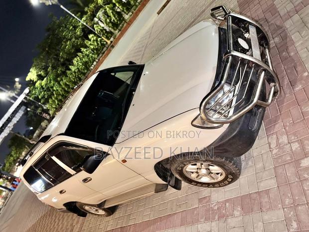 Toyota Land Cruiser HDJ 100 1998 Pearl
