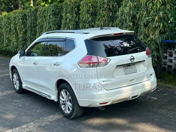 Nissan X-Trail 2.0 Petrol AWD 2014 White