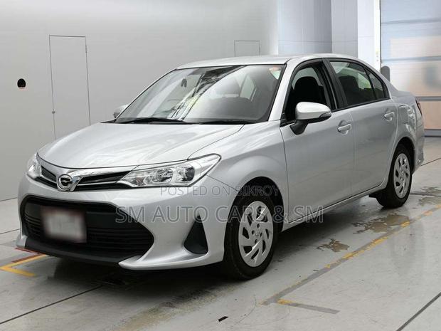Toyota Axio 2021 Silver