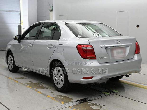 Toyota Axio 2021 Silver
