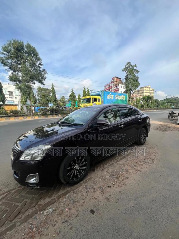 Toyota Premio 2014 Maroon