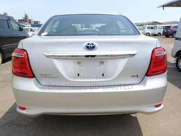 Toyota Axio 2021 Silver
