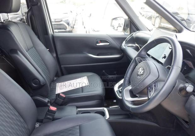 Toyota Noah 2023 Pearl
