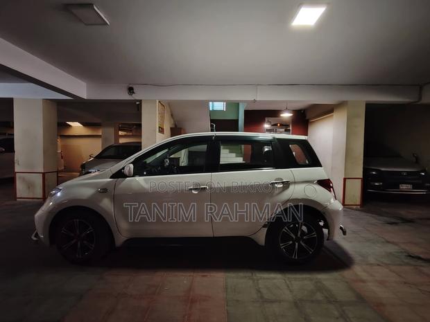 Toyota IST 2004 White
