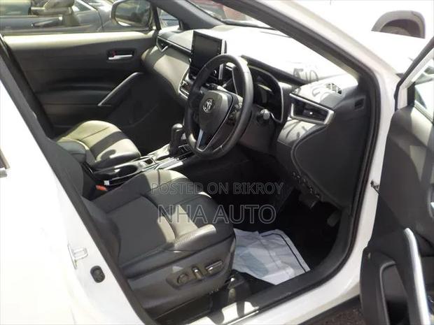 Toyota Yaris Cross 1.5 Hybrid AWD 2021 Pearl