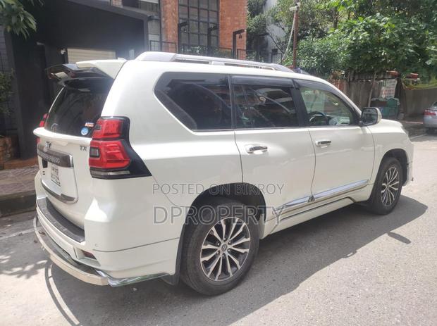Toyota Land Cruiser Prado 2020 Purple