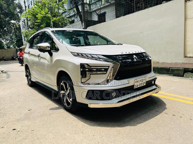 Mitsubishi Xpander 2025 White