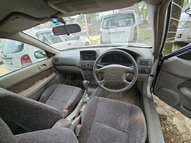 Toyota Corolla X 1.3 Automatic 2000 Silver