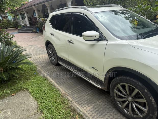 Nissan X-Trail 2015 White