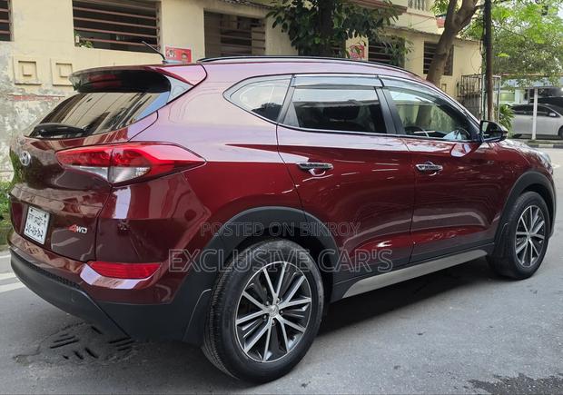 Hyundai Tucson 2016 Red