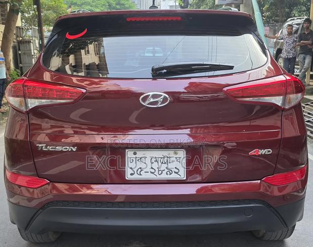 Hyundai Tucson 2016 Red