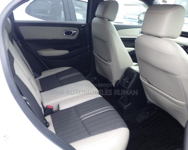 Honda Vezel 2024 Pearl