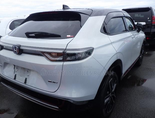 Honda Vezel 2024 Pearl