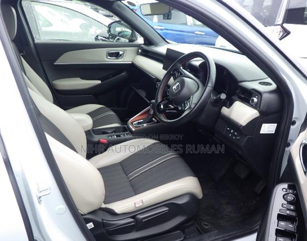 Honda Vezel 2024 Pearl