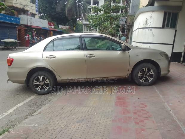 Toyota Axio 2006 Gold