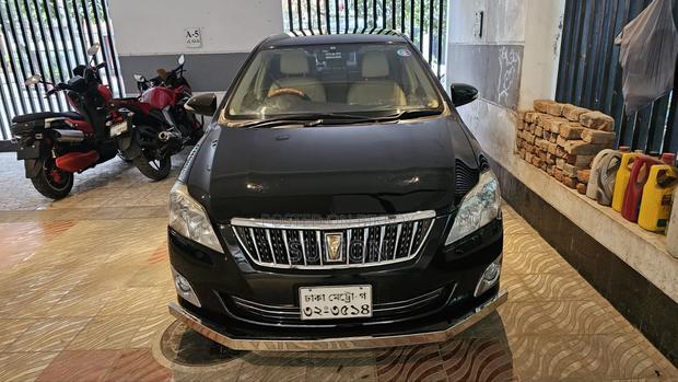 Toyota Premio 2014 Black
