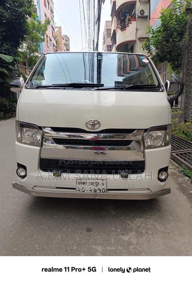 Toyota Noah 2016 White