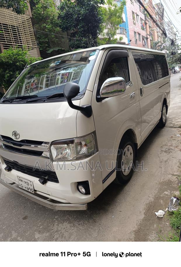 Toyota Noah 2016 White