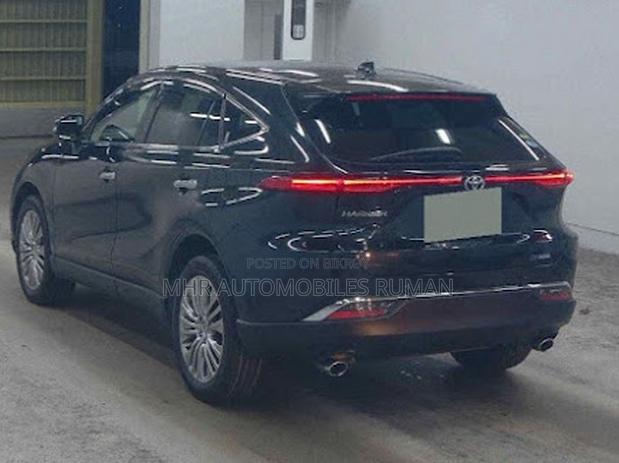Toyota Harrier 2.0 2021 Black