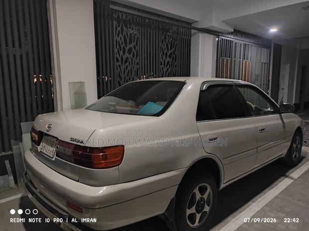 Toyota Corona Premio 2000