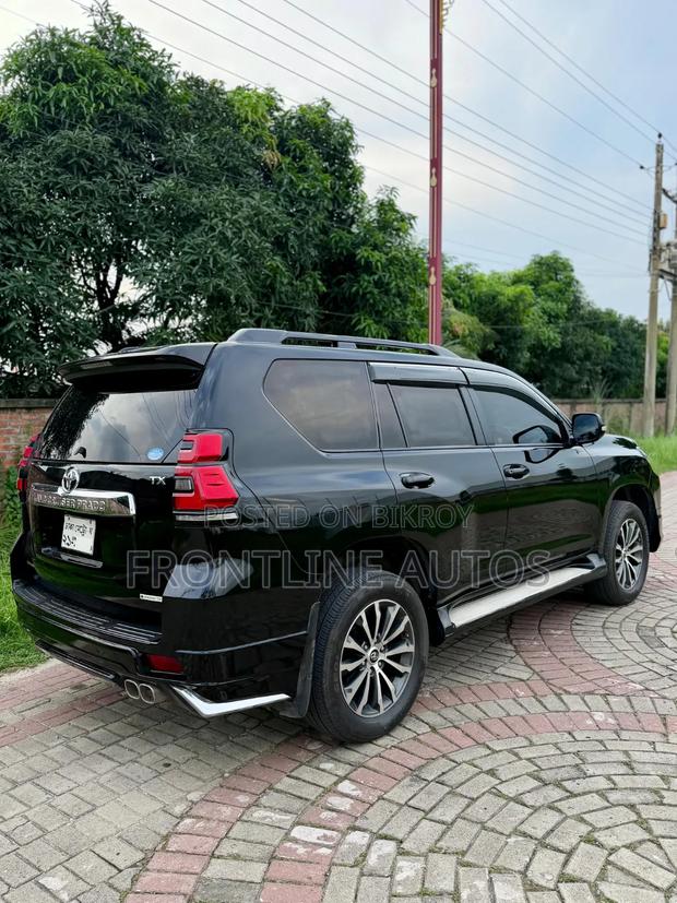 Toyota Land Cruiser Prado 2018 Black