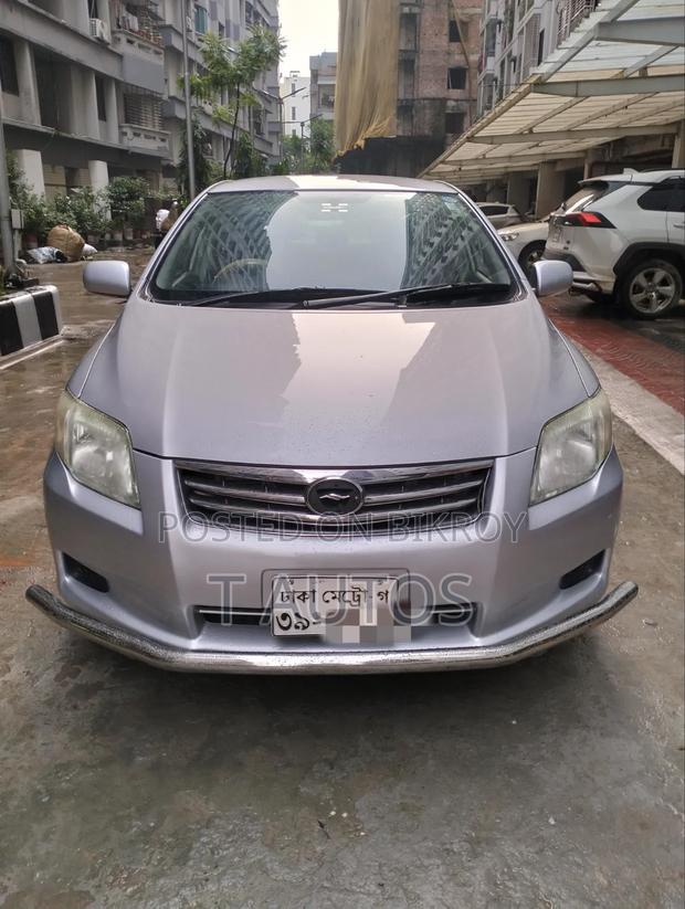 Toyota Axio 2009 Silver