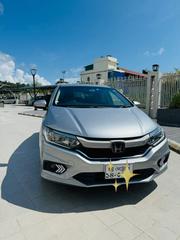 Honda Grace 2017 Silver for sale