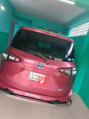 Toyota Sienta 1.5 Hybrid FWD 2016 Maroon for sale