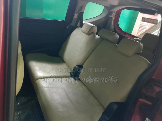 Toyota Sienta 1.5 Hybrid FWD 2016 Maroon