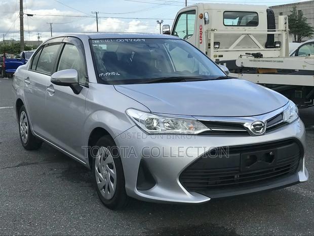 Toyota Axio 2021 Silver