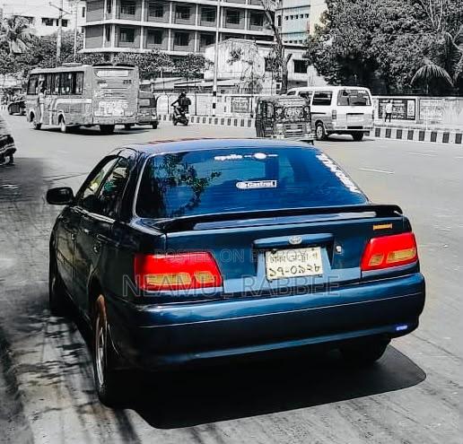 Toyota Carina 1.5 FWD Sedan 1999 Blue
