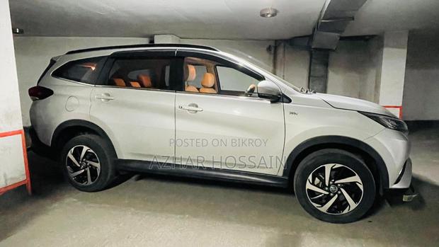 Toyota Rush 1.5 RWD 2021 Silver