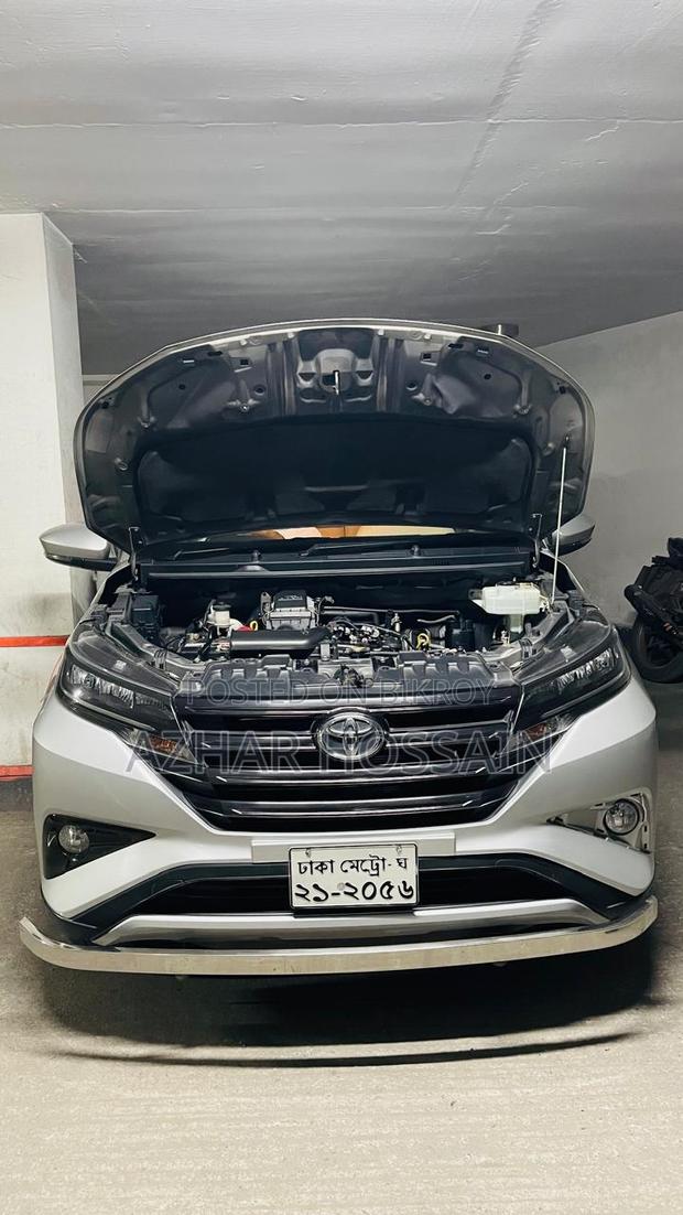 Toyota Rush 1.5 RWD 2021 Silver