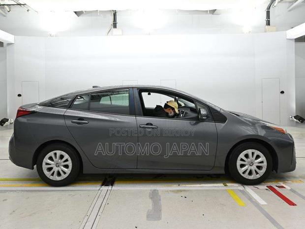 Toyota Prius 2021 Gray
