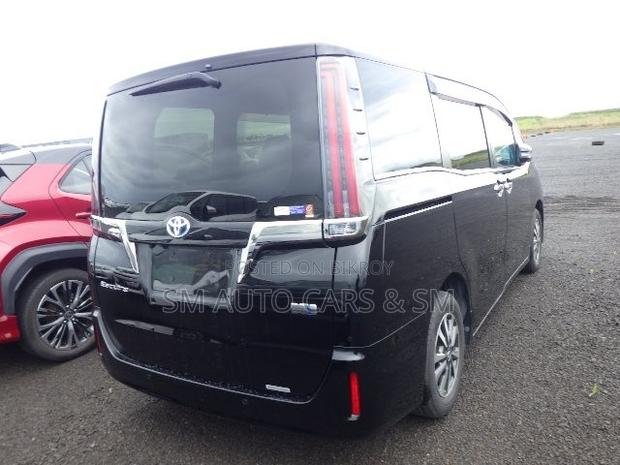 Toyota Esquire 2021 Black