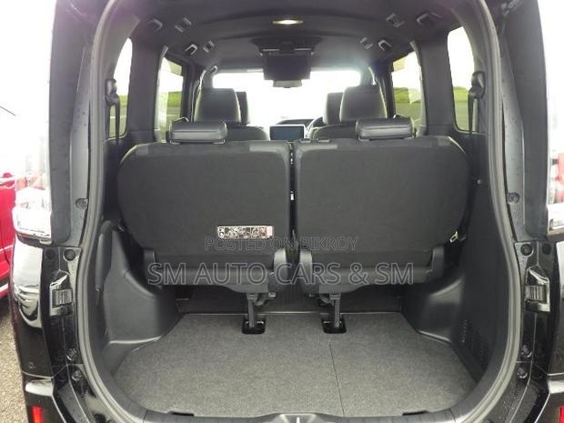 Toyota Esquire 2021 Black